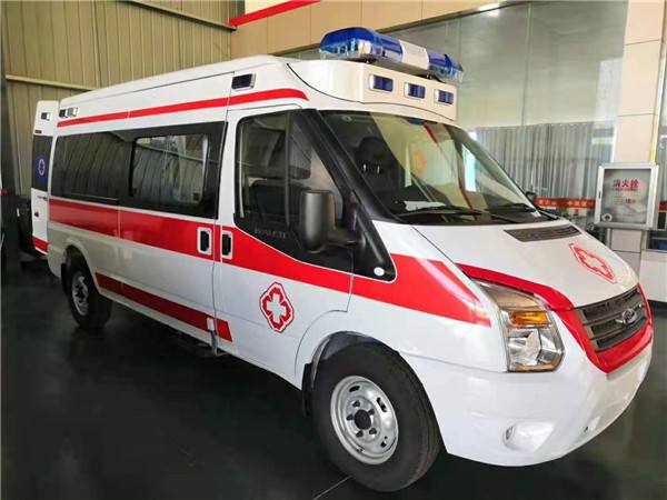 措勒县福特V362救护车